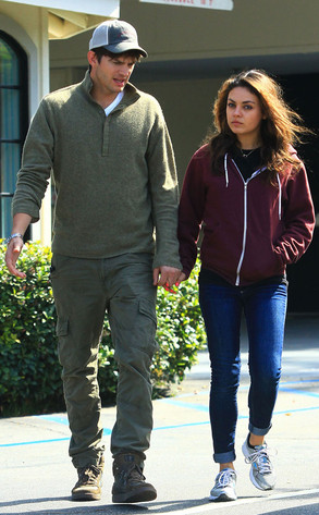 Ashton Kutcher, Mila Kunis Ashton Kutcher, Mila Kunis